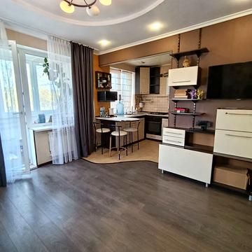 Полтавський Шлях вул., 175