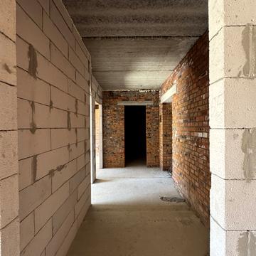 Євгена Коновальця вул., 3