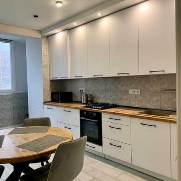 Тернопільська вул., 21є