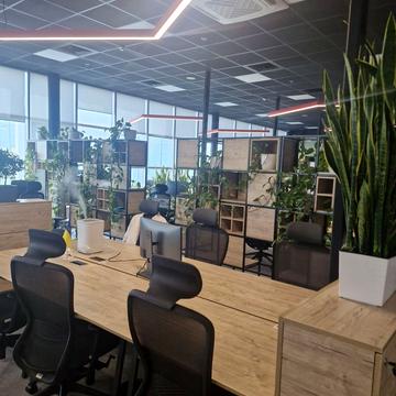 Степана Бандери просп. (Московський), 16Б