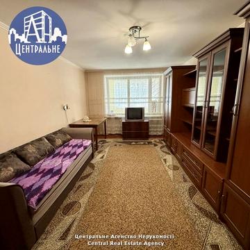 Героїв Майдану вул. (Червоноармійська), 77