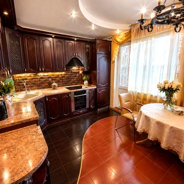 Драгоманова вул., 1-Б