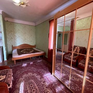 Кропивницького вул., 15