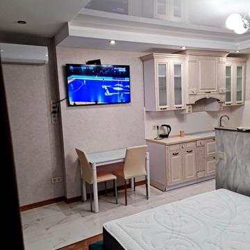 Петропавлівська вул., (Будинок)