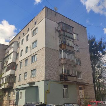 Довженка вул., 66