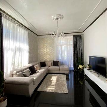 Волоська вул., 50/38