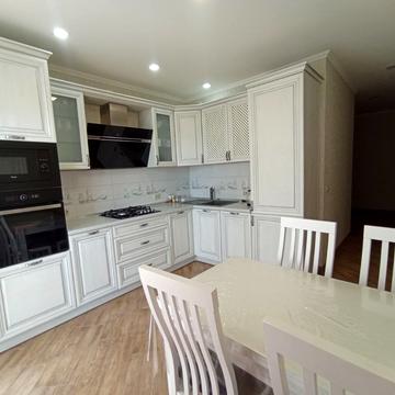 Єньківська вул., 27