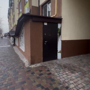 Героїв Небесної Сотні просп., 32/1