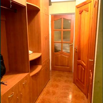 Чорнобильська вул., 9