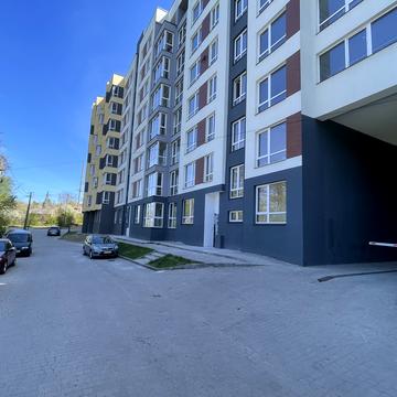 Володимира Великого вул., (Будинок 2)