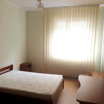 Героїв УПА вул., 76