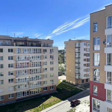 Володимира Великого вул., 5а