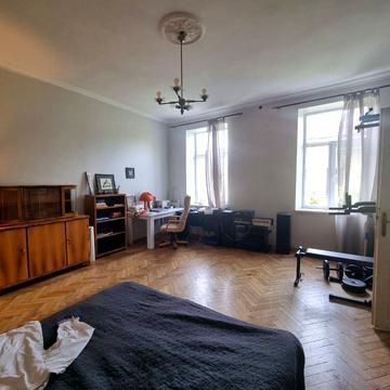 Юліана Дороша вул., 9