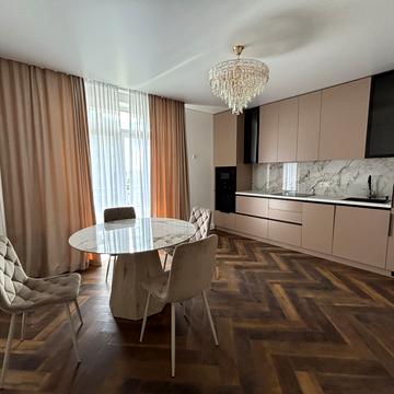 Івана Фогарашія вул., 17