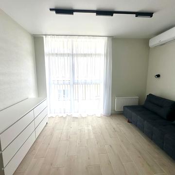 Валеряна Підмогильного вул., 5