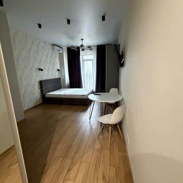 Полуничний пров., 24