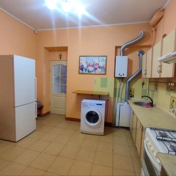 Усатівська вул., 33