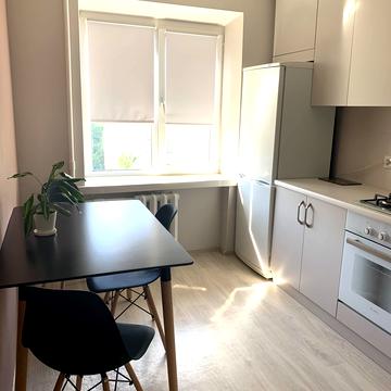 Андрія Малишка вул., 21-Б