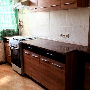 Академіка Корольова вул., 14