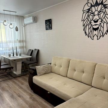 5-й Зарічний мікрорайон , 81