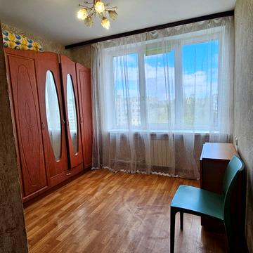 Мілютенка вул., 38