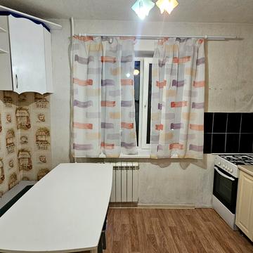 Йорданська вул. (Лайоша Гавро), 7