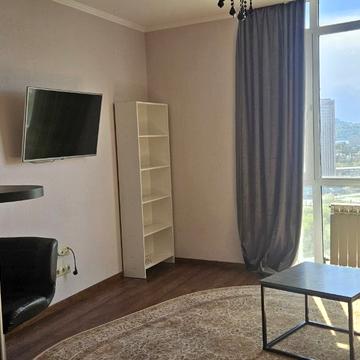 Володимира Івасюка просп. (Героїв Сталінграду), 2-Д