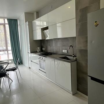 Дача Ковалевського вул., 121 к1