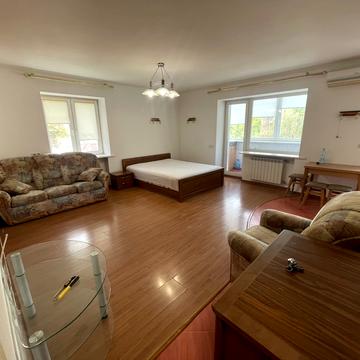 Джона Маккейна вул. (Івана Кудрі), 30