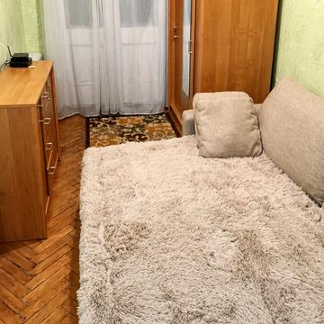 Малопідвальна вул., 10