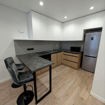 Олександра Олеся вул., 8/17