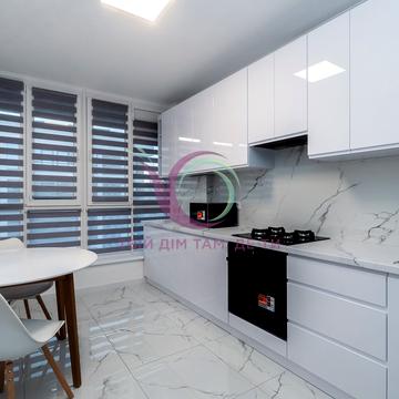 Хіміків вул., 28, к.7-14