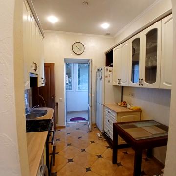 Василя Сімовича вул., 4