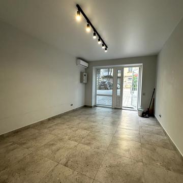 Гетьмана Мазепи вул., 38а