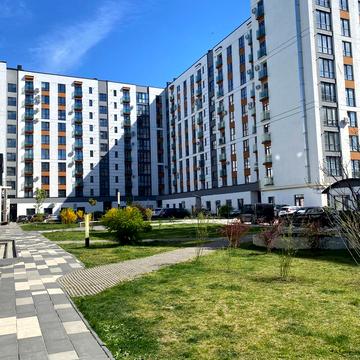 Гетьмана Мазепи вул., 164, к2