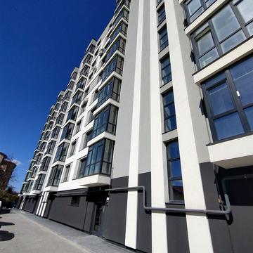 Молодіжна вул., 53