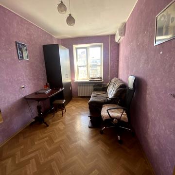Йорданська вул. (Лайоша Гавро), 16