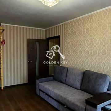 Космонавтів вул., 33