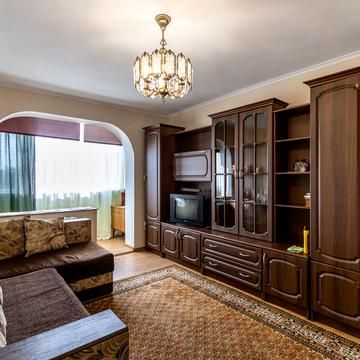 Олександра Довженка вул., 9а