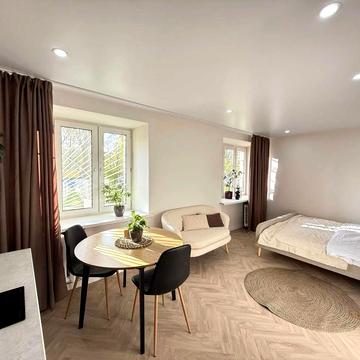 Дмитра Павличка просп., 8