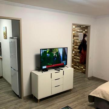 Кловський узвіз, 4