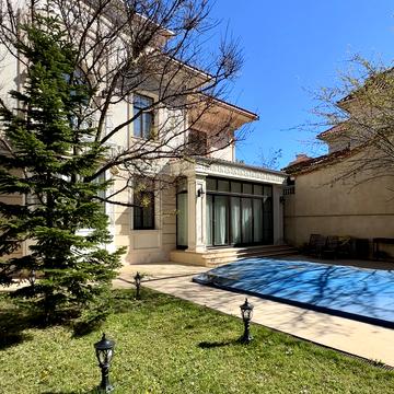 Дмитріївська вул. (Дмитрія Донського), 5
