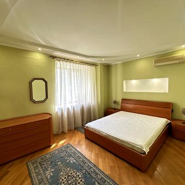 Вишняківська вул., 13