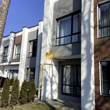 Володимира Івасюка вул., 34