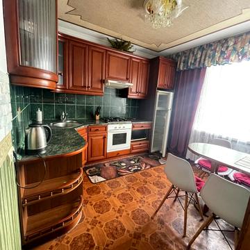 Генерала Алмазова вул. (Кутузова), 14