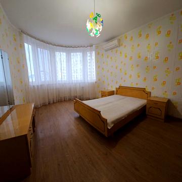 Єлизавети Чавдар вул., 11