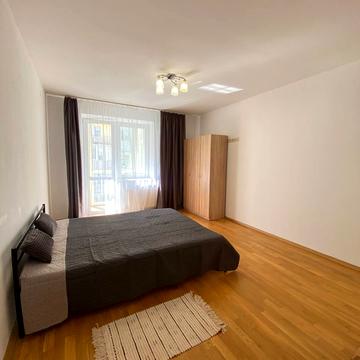 Уляни Кравченко вул., 8