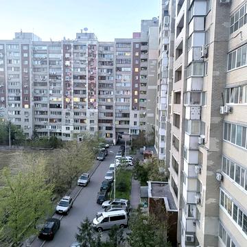 Володимира Івасюка просп. (Героїв Сталінграду), 14-Б