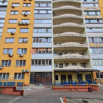 Наталії Ужвій вул., 12