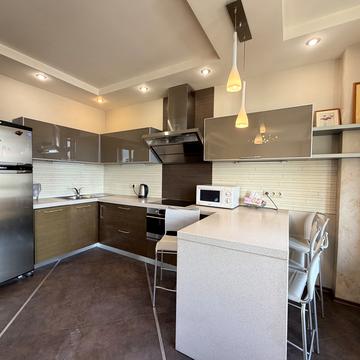 Жилянська вул., 59